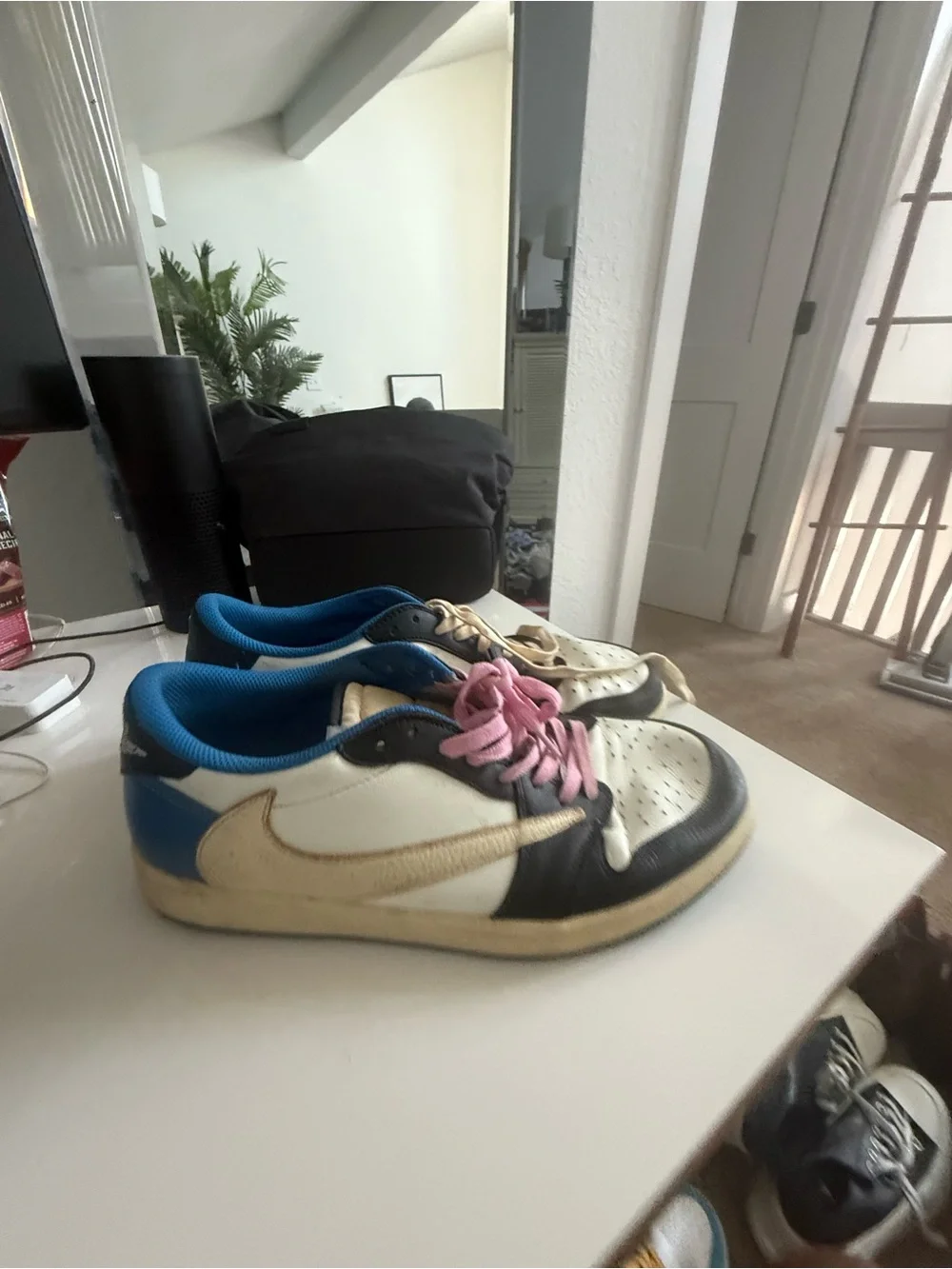 Travis Scott Low-Top Athletic Sneakers in White, Black & Blue with Pink Laces